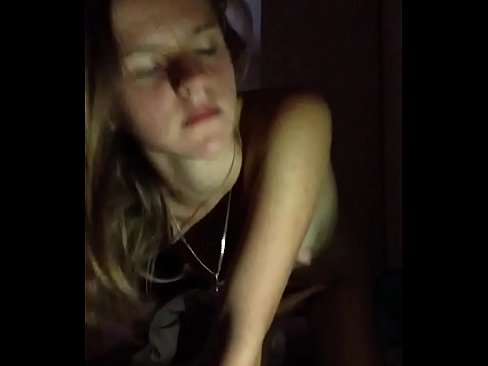 ❤️ msichana punyeto na cums Ponografia kali ❌❤